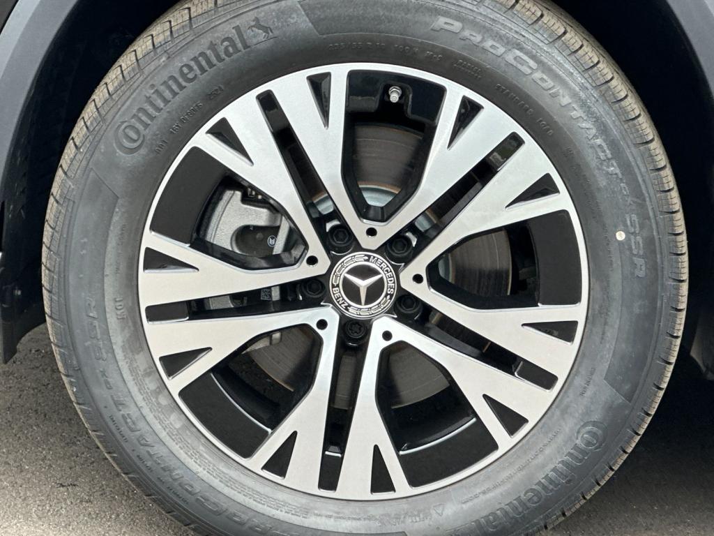 2025 Mercedes-BENZ GLA — миниатюра 31