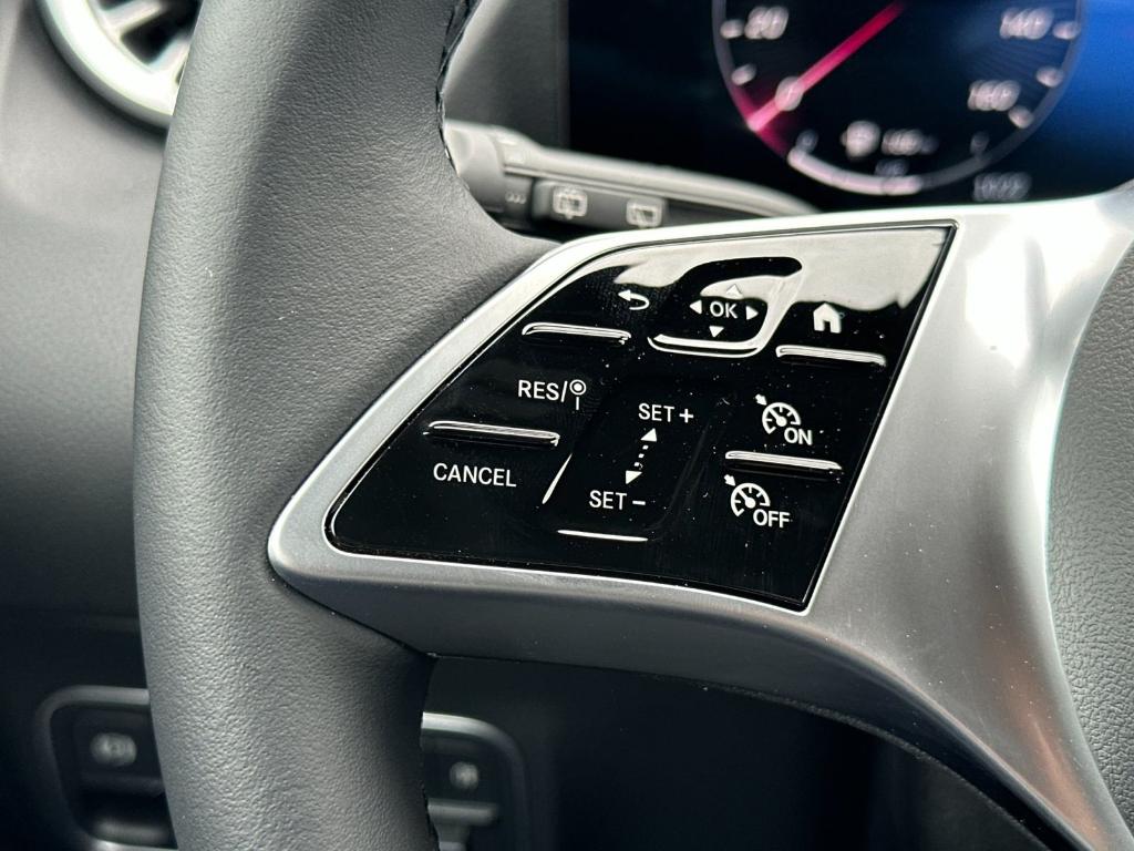 2025 Mercedes-BENZ GLA — миниатюра 26