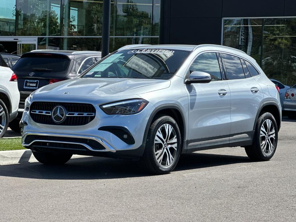 MERCEDES-BENZ GLA - 8