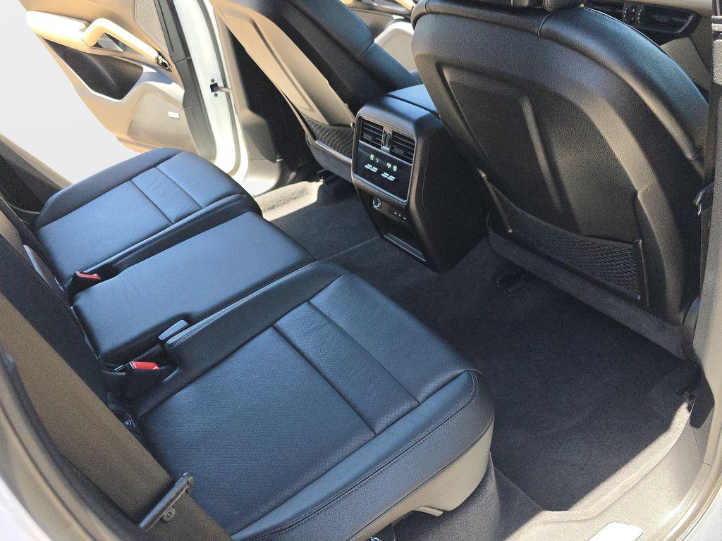 صورة مصغرة 13 لـ 2024 Porsche CAYENNE