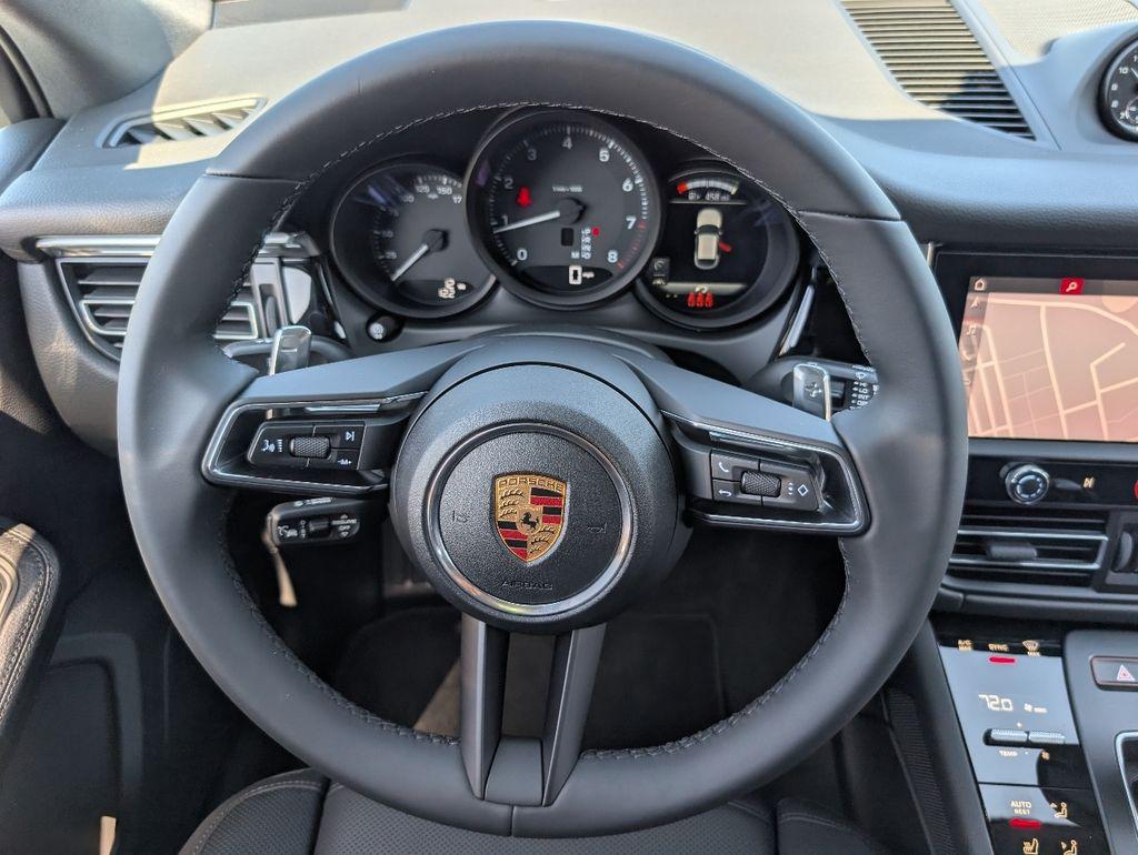 2026 Porsche MACAN — миниатюра 21