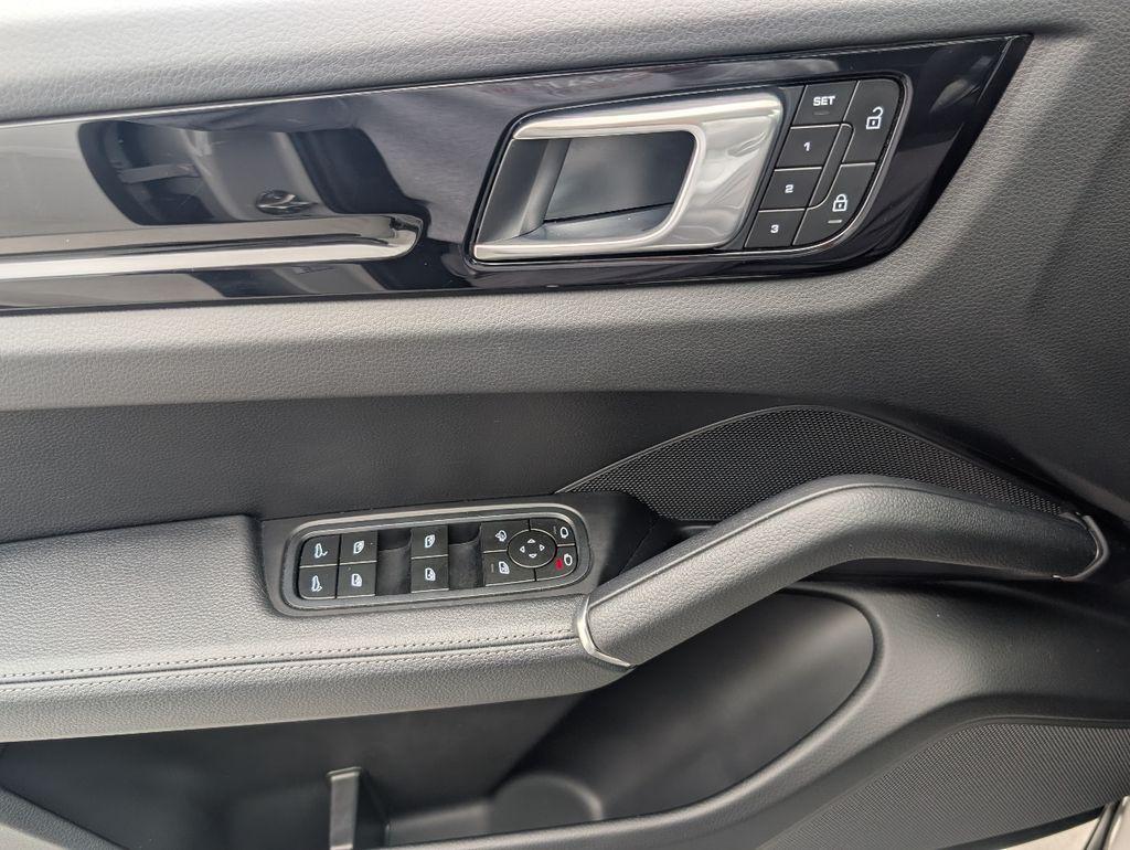 2023 Porsche CAYENNE 缩略图 20