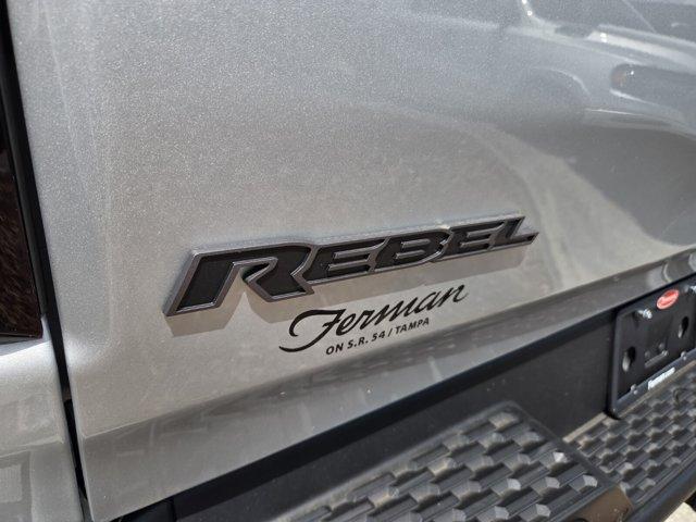 2026 RAM 1500 REBEL 照片 10