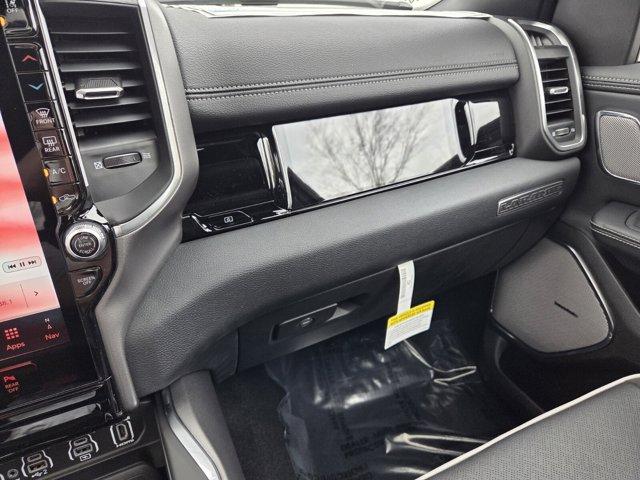صورة مصغرة 28 لـ 2026 RAM 1500 LARAMIE