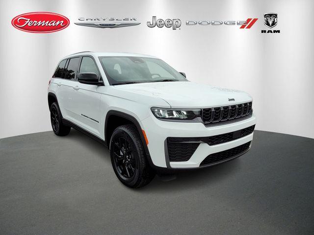 New 2026 Jeep Grand Cherokee Laredo