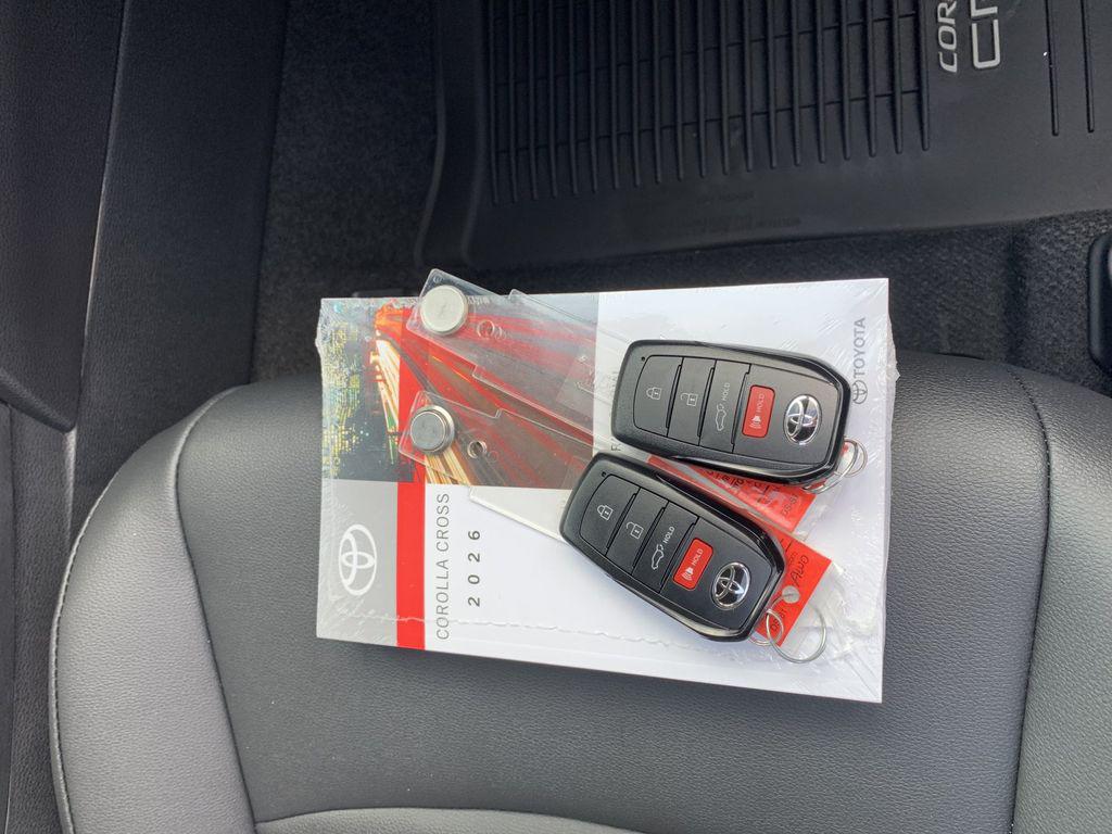 TOYOTA COROLLA CROSS - 9