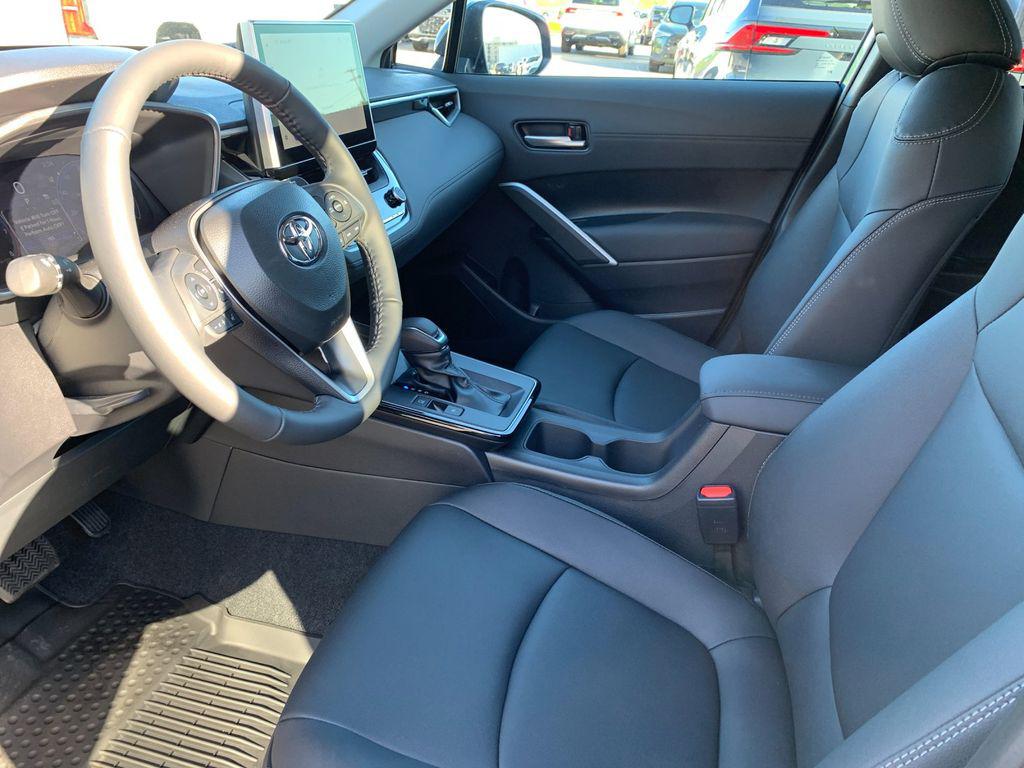 TOYOTA COROLLA CROSS - 10