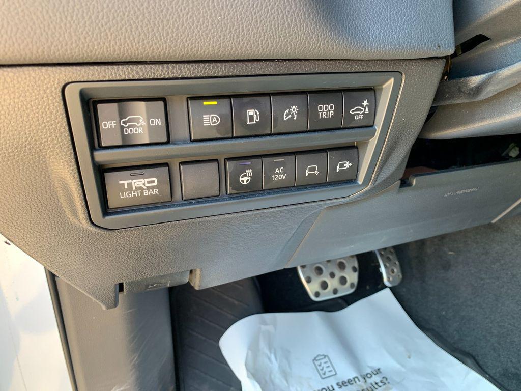 2024 Toyota SEQUOIA TRD PRO 缩略图 32
