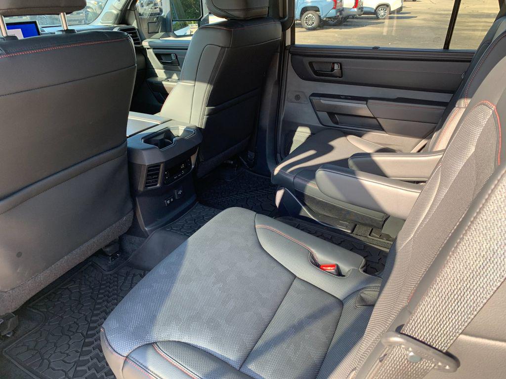 2024 Toyota SEQUOIA TRD PRO — фото 14