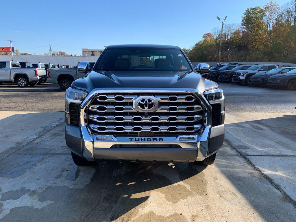 TOYOTA TUNDRA - 8