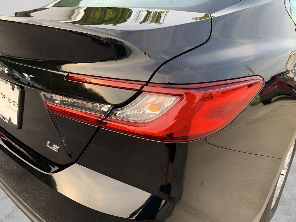 صورة مصغرة 30 لـ 2026 Toyota CAMRY LE
