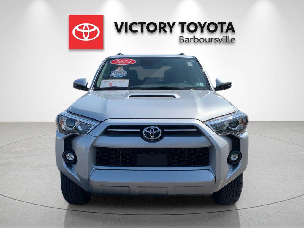 TOYOTA 4RUNNER - 8