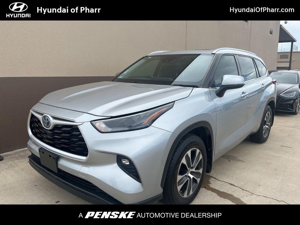 Used 2022 Toyota Highlander Hybrid XLE