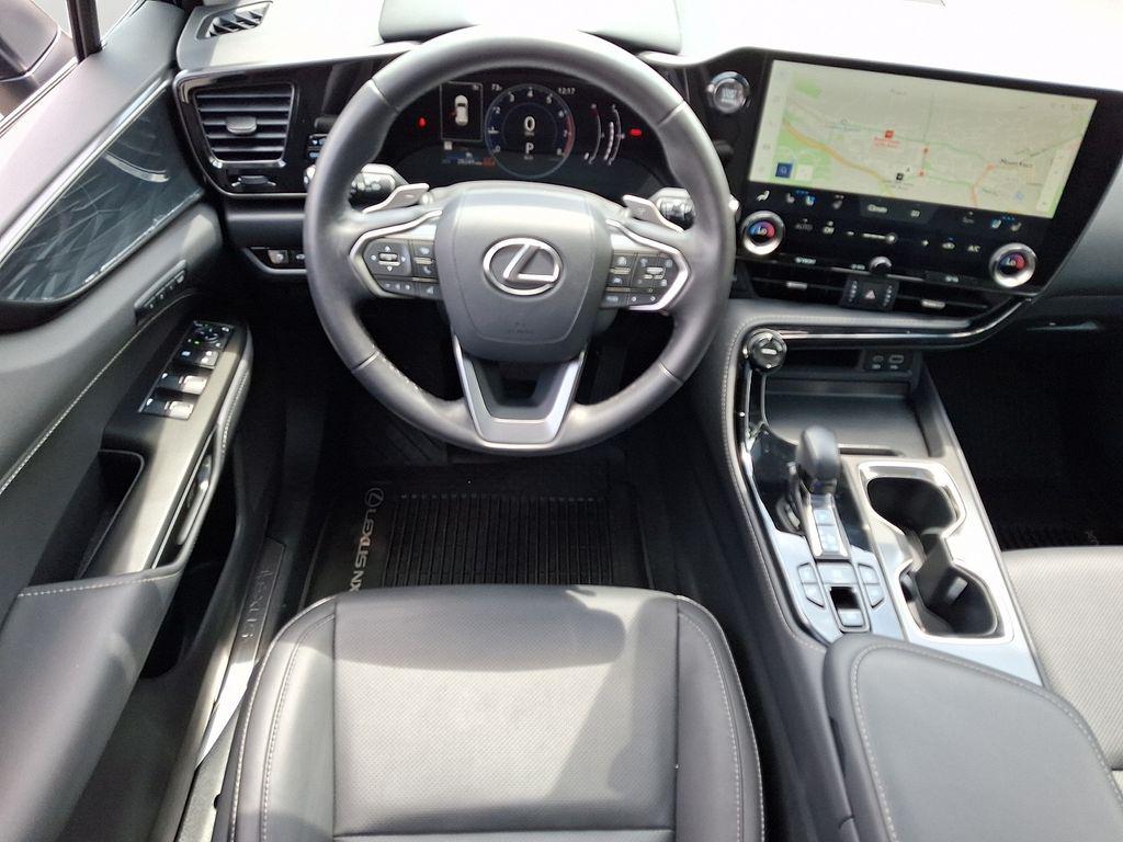 صورة مصغرة 12 لـ 2025 Lexus NX 350 PREMIUM