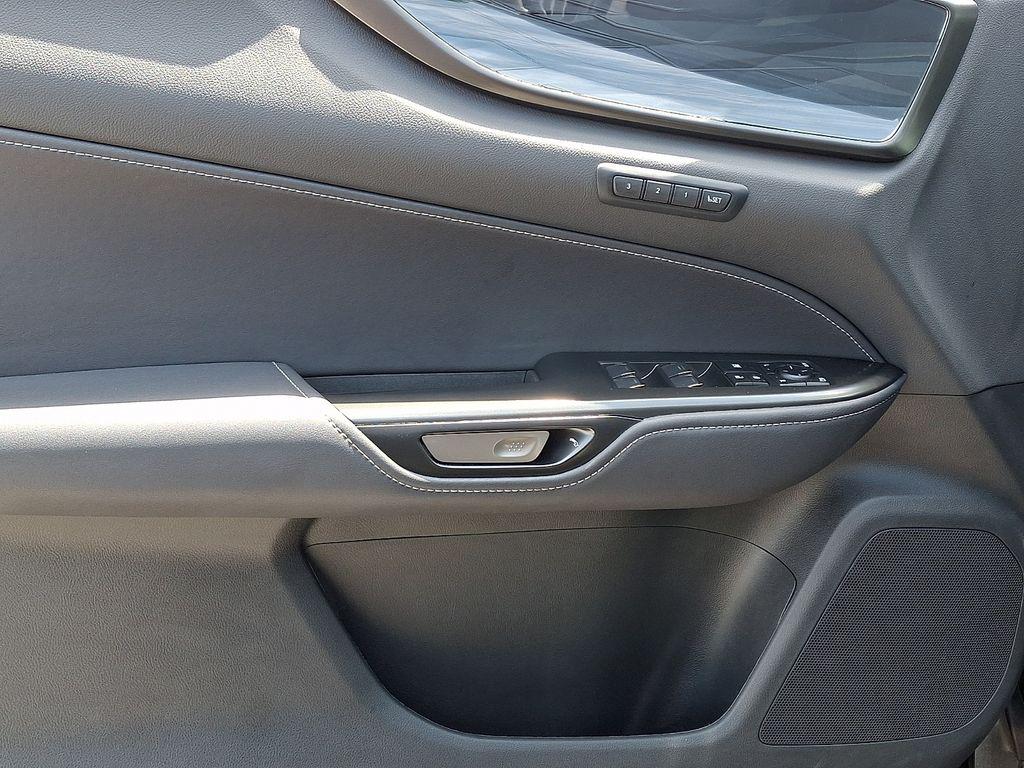صورة مصغرة 13 لـ 2025 Lexus NX 350 PREMIUM