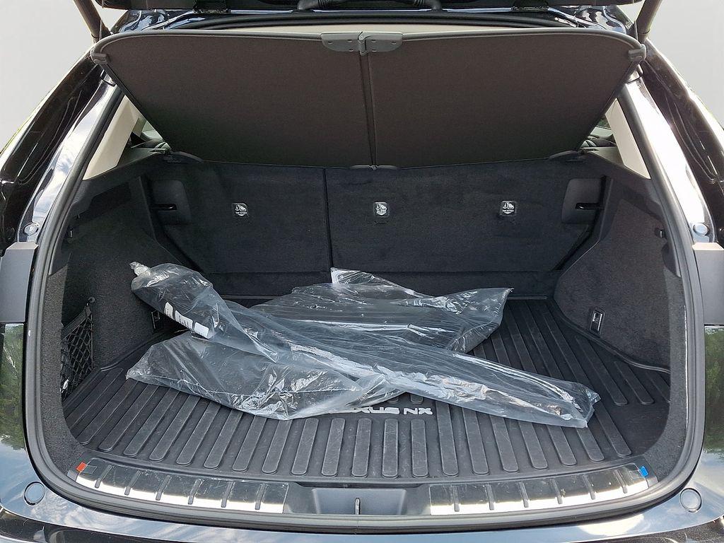 صورة مصغرة 28 لـ 2025 Lexus NX 350 PREMIUM