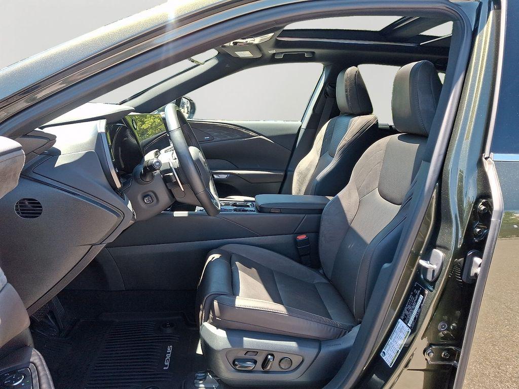 صورة مصغرة 14 لـ 2025 Lexus RX 350 LUXURY