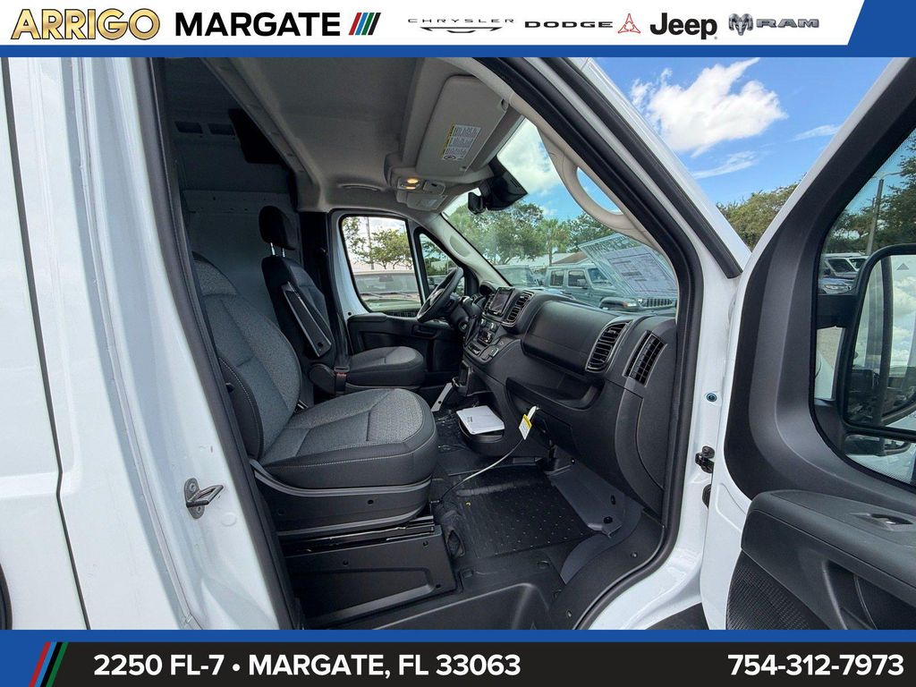 صورة 11 لـ 2026 RAM PROMASTER 2500 TRADESMAN