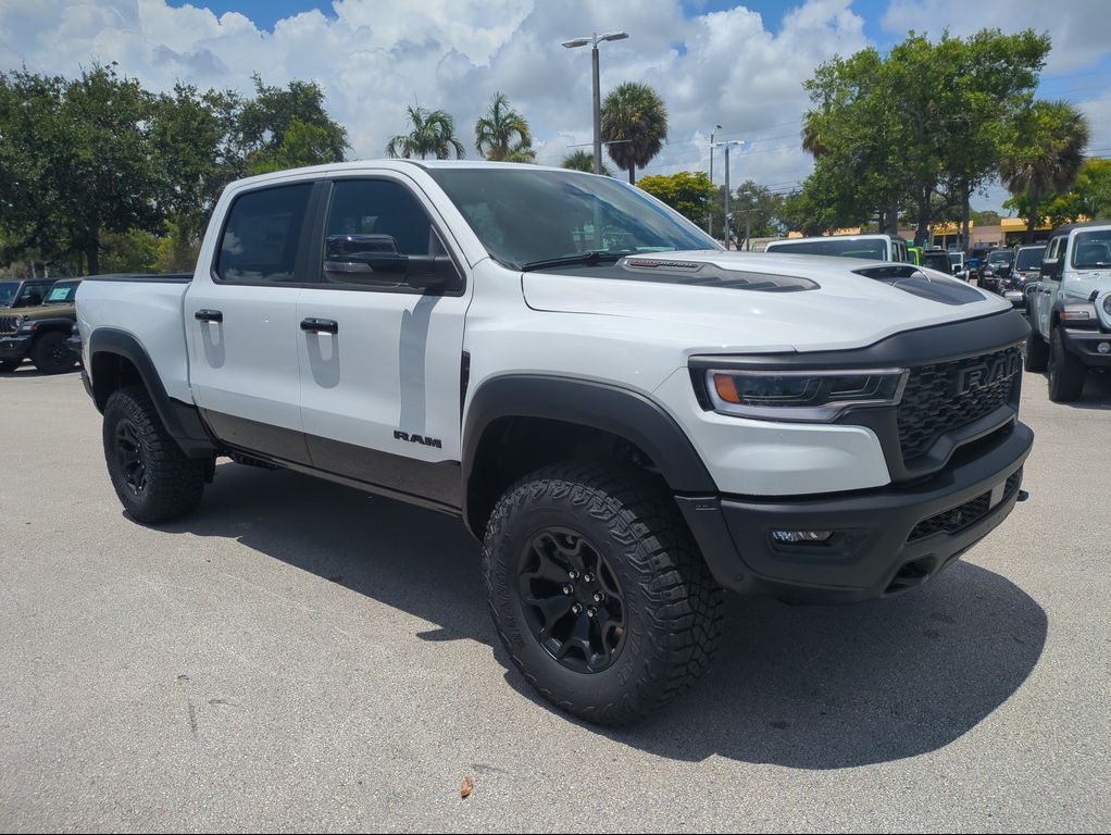 صورة 2 لـ 2026 RAM 1500 RHO CREW CAB 4X4 5'7' BOX