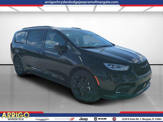 New 2026 Chrysler Pacifica Limited