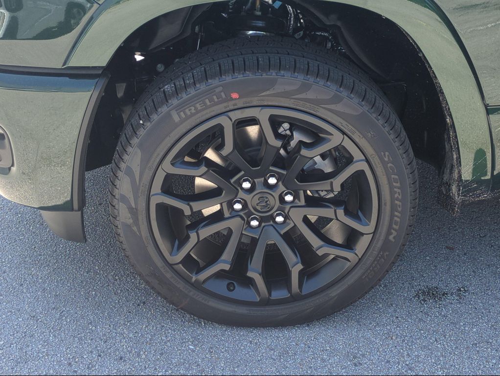 صورة مصغرة 11 لـ 2026 RAM 1500 LIMITED
