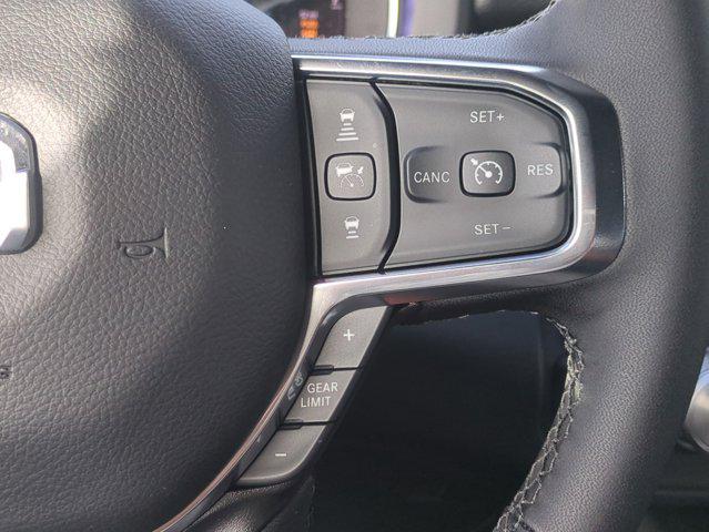 صورة مصغرة 28 لـ 2026 RAM 1500 LARAMIE