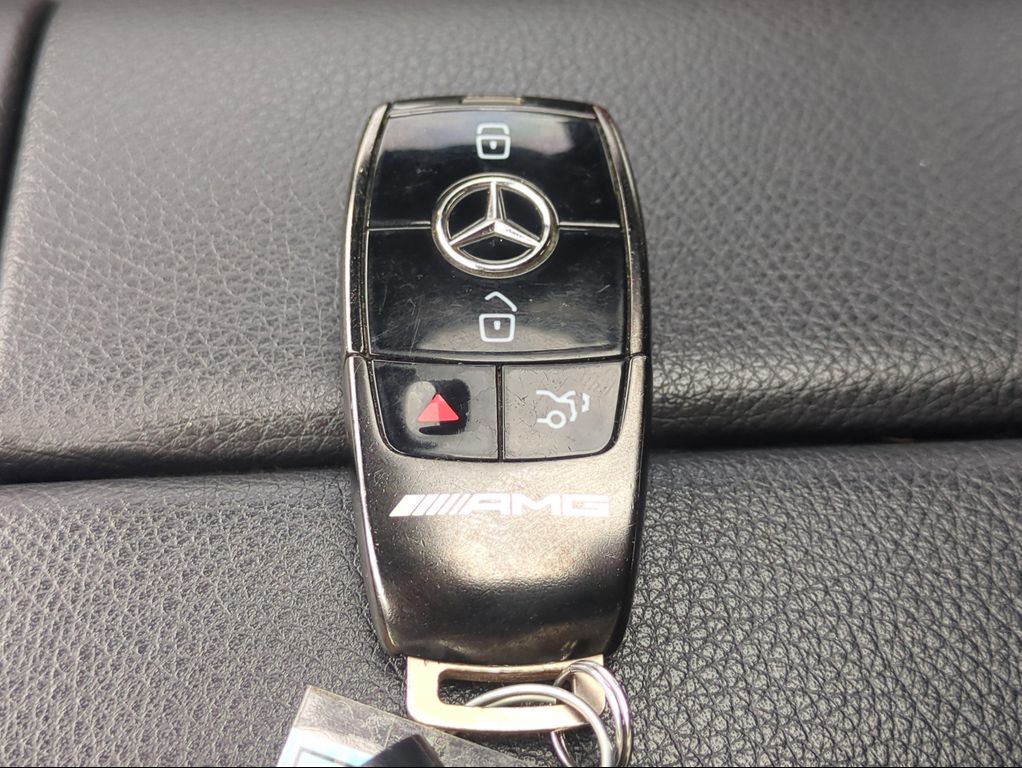 2022 Mercedes-BENZ AMG GLE 53 4MATIC+ — миниатюра 33