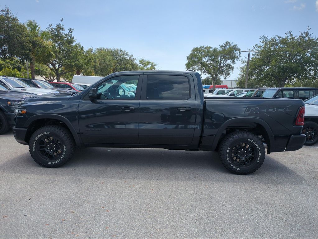 2026 RAM 1500 REBEL 照片 8