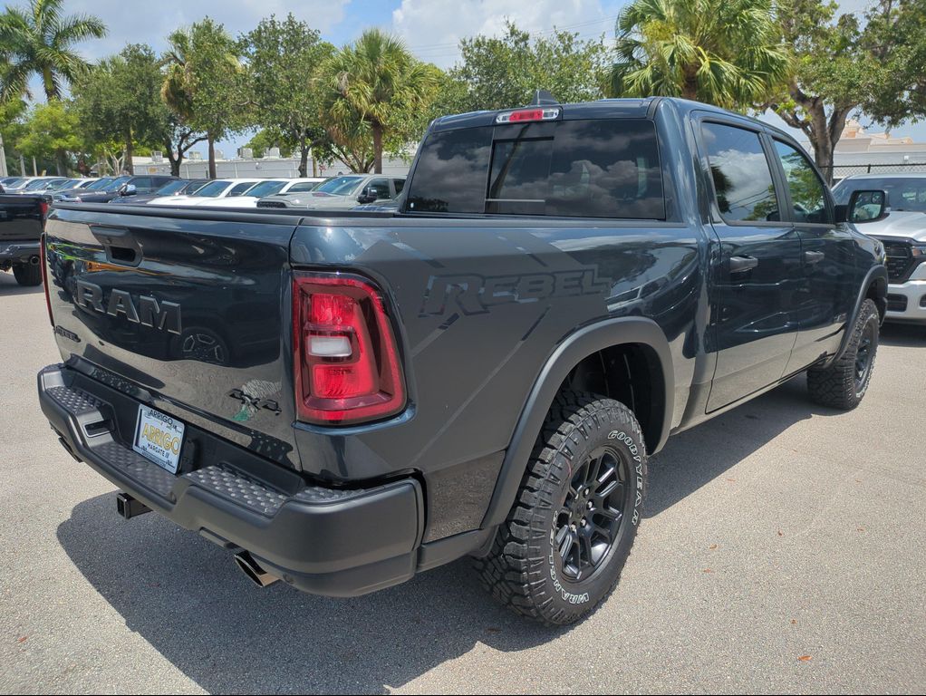 2026 RAM 1500 REBEL 照片 5