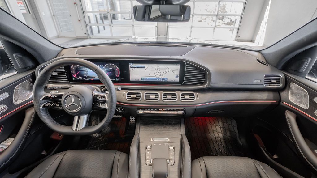 MERCEDES-BENZ GLS - 8