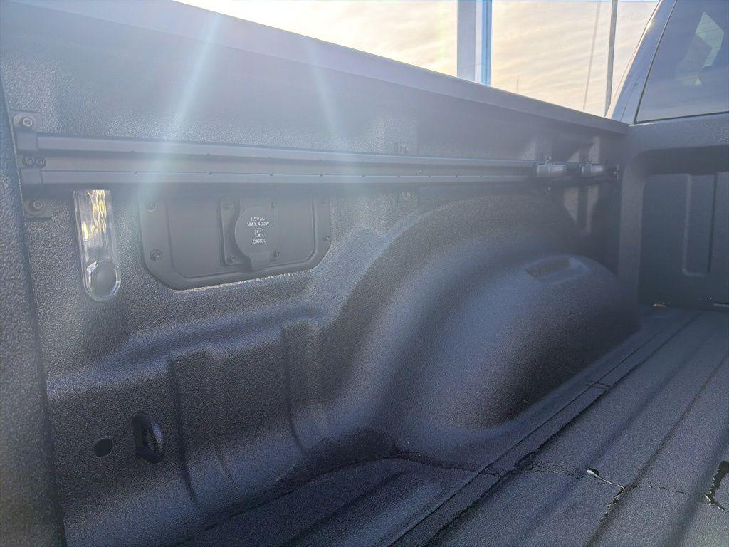 2026 RAM 1500 BIG HORN/LONE STAR — миниатюра 19