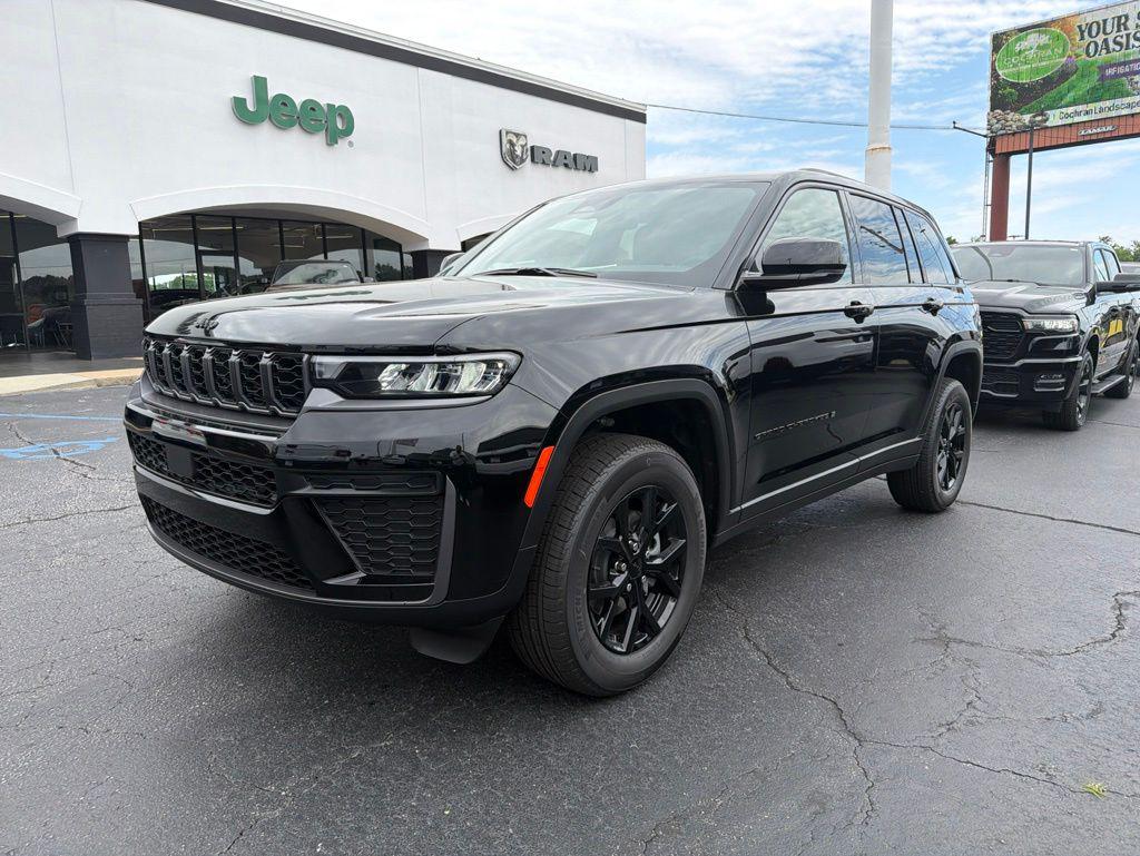 New 2026 Jeep Grand Cherokee Altitude