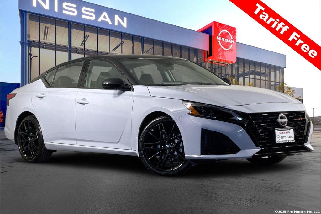New 2026 Nissan Altima SR FWD
