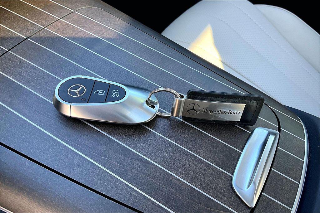 MERCEDES-BENZ E-CLASS - 10