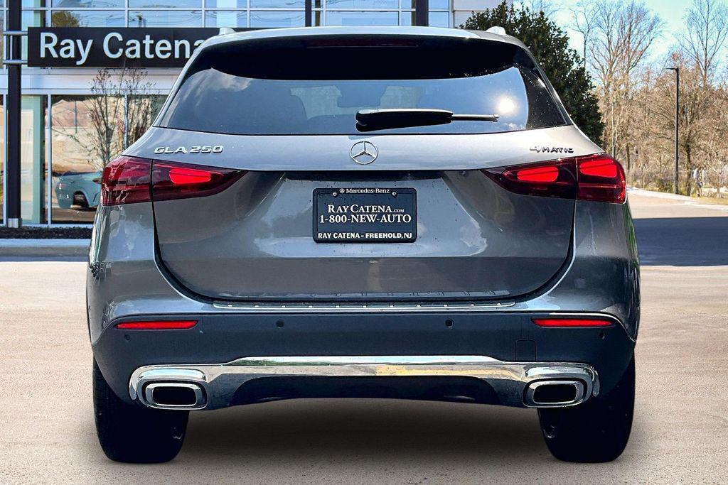 2026 Mercedes-BENZ GLA 照片 4