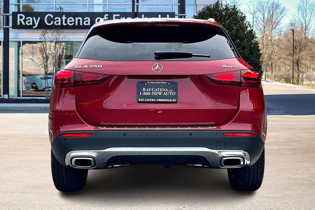 MERCEDES-BENZ GLA-CLASS - 4