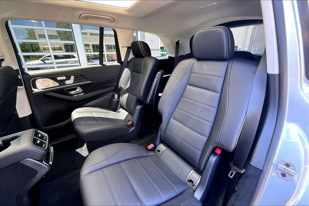 صورة 10 لـ 2026 Mercedes-BENZ GLS