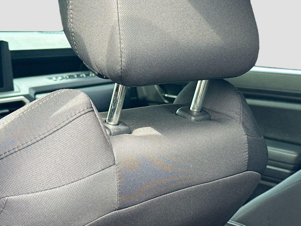 صورة مصغرة 22 لـ 2025 Toyota TACOMA SR