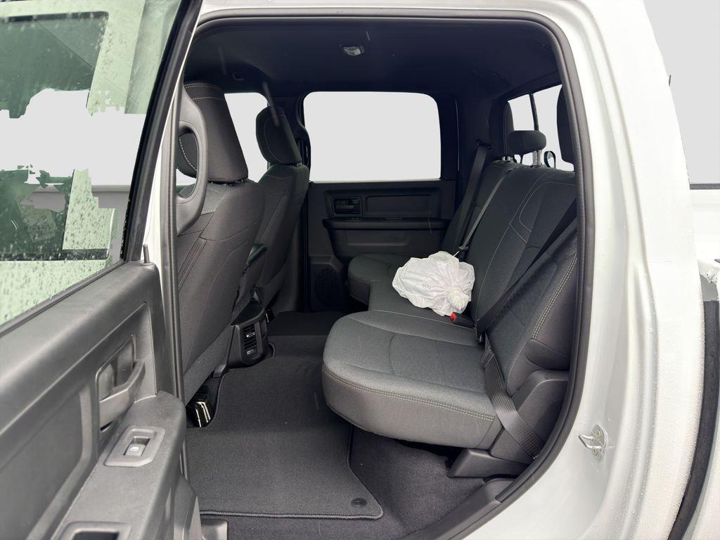 2026 RAM 2500 BLACK EXPRESS CREW CAB 4X4 6'4' BOX — миниатюра 12