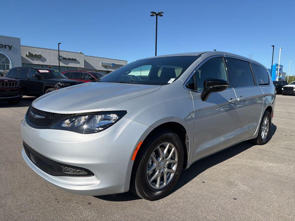 New 2026 Chrysler Voyager LX