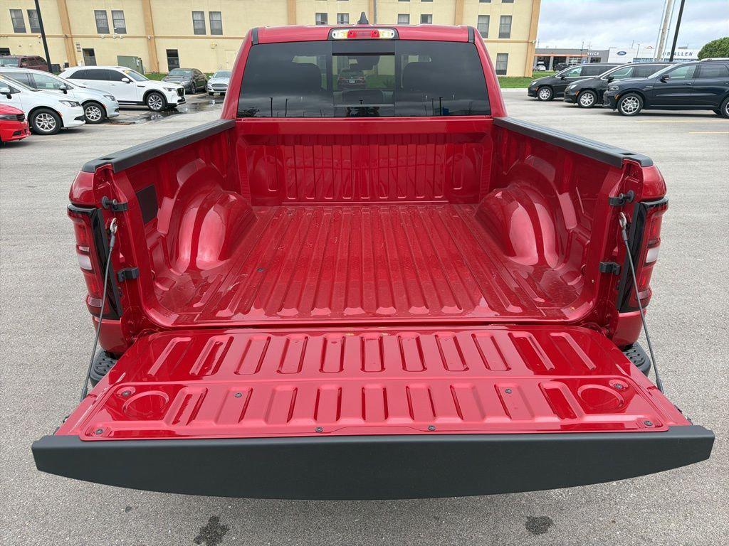 صورة مصغرة 21 لـ 2026 RAM 1500 TRADESMAN