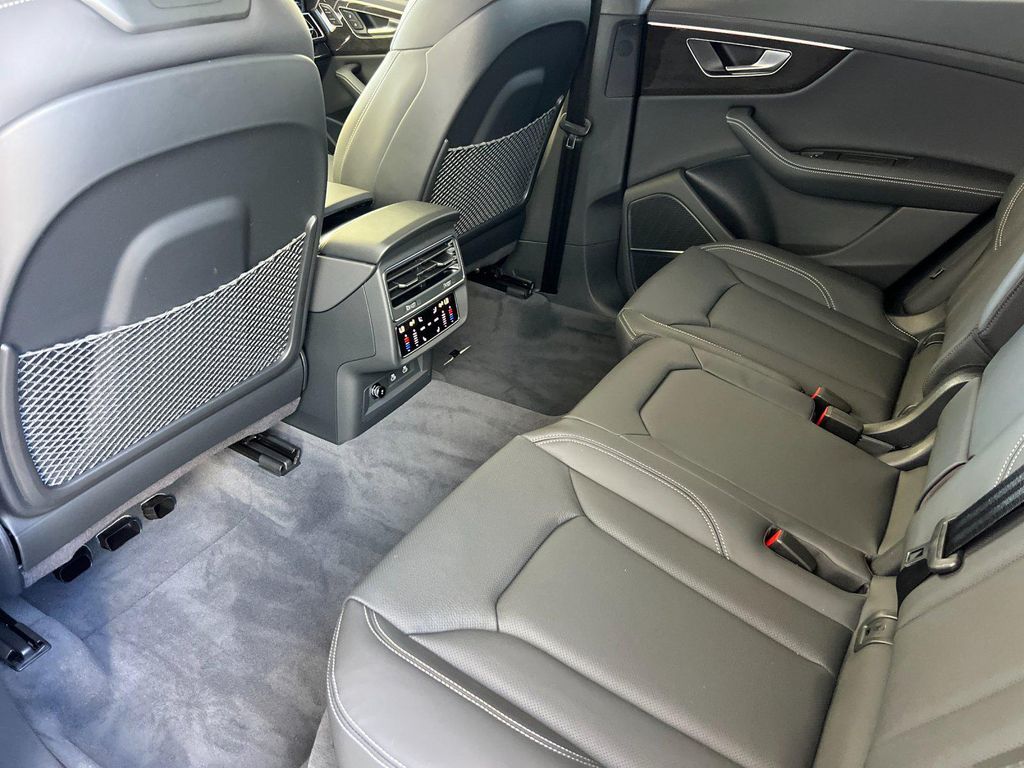 2026 AUDI Q8 55 PRESTIGE — миниатюра 11