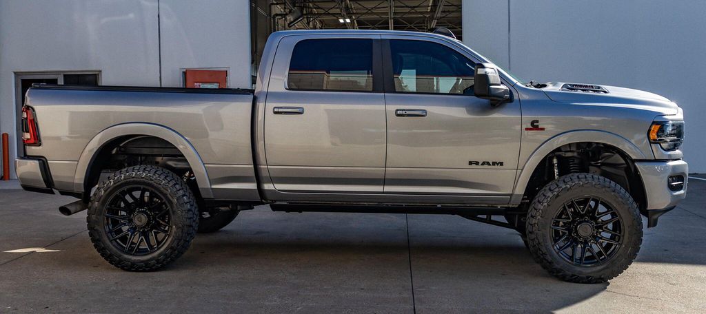 2024 RAM 2500 LIMITED CREW CAB 4X4 6'4' BOX 照片 11