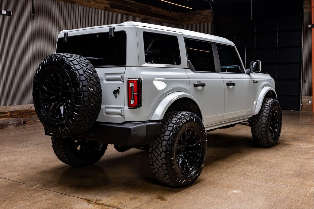 FORD BRONCO - 10