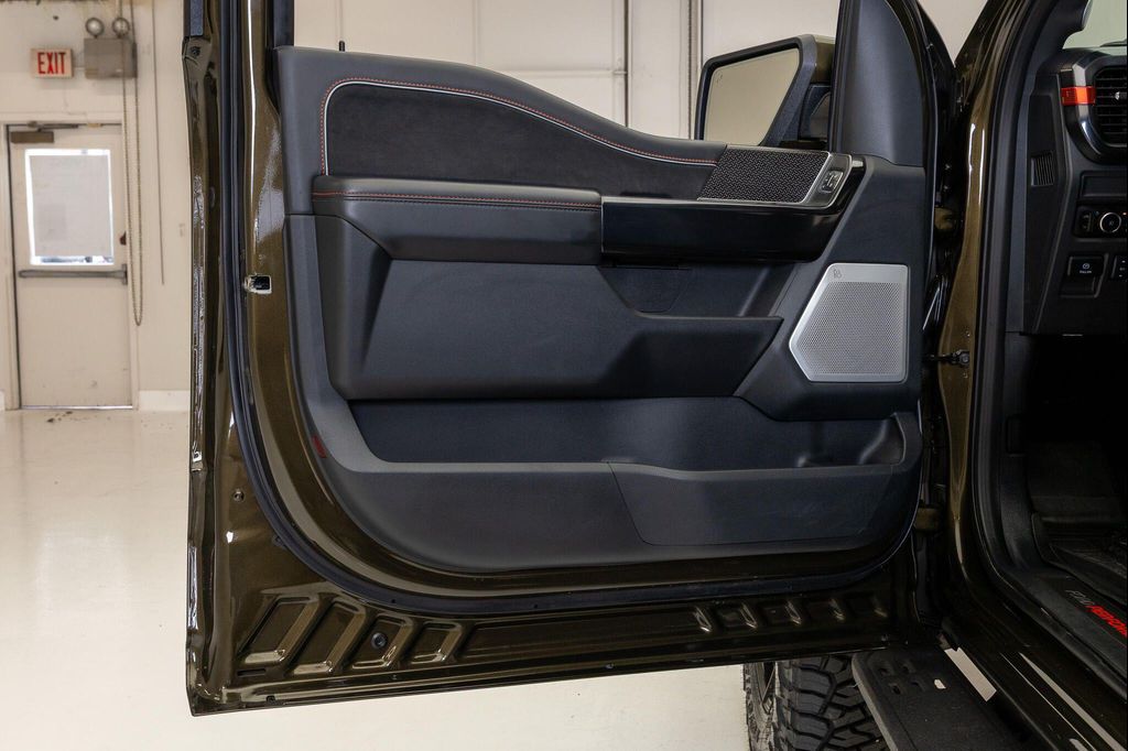 صورة مصغرة 38 لـ 2025 FORD F-150 RAPTOR