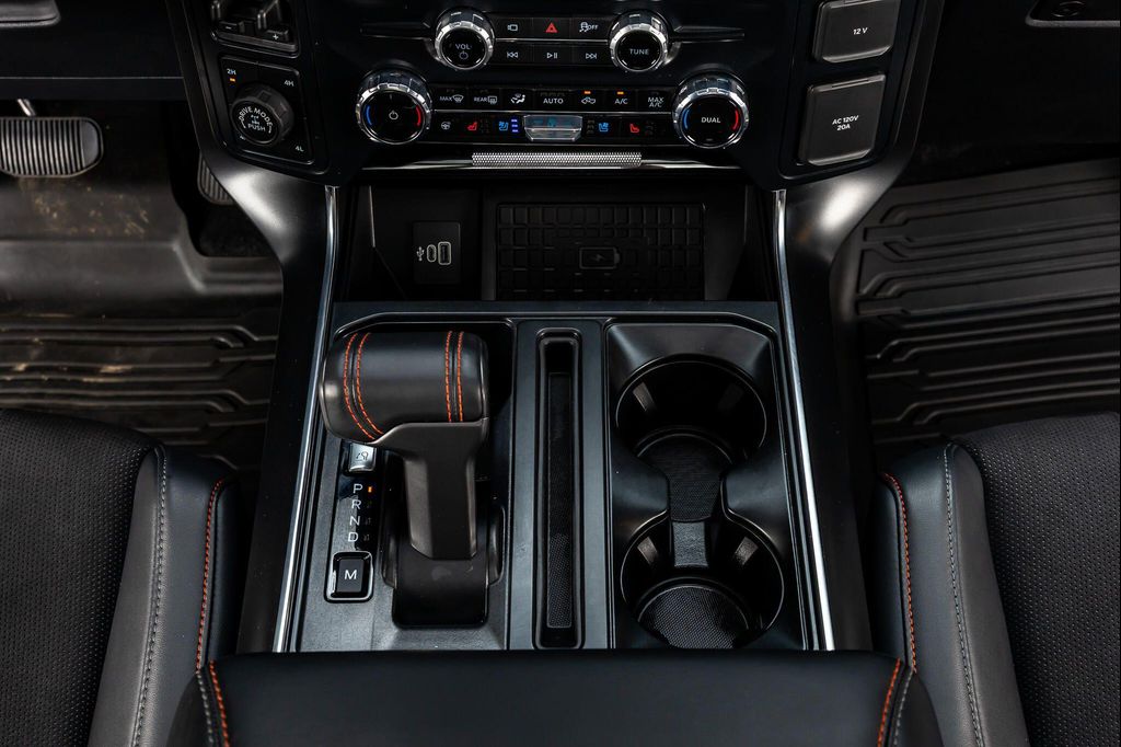 صورة مصغرة 21 لـ 2025 FORD F-150 RAPTOR