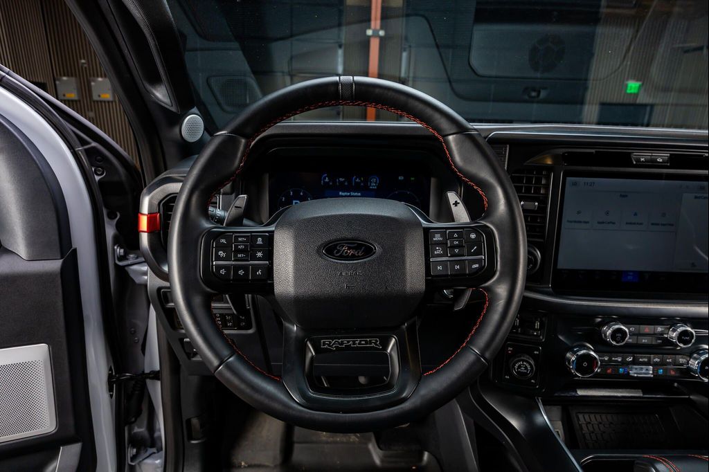 صورة مصغرة 11 لـ 2025 FORD F-150 RAPTOR