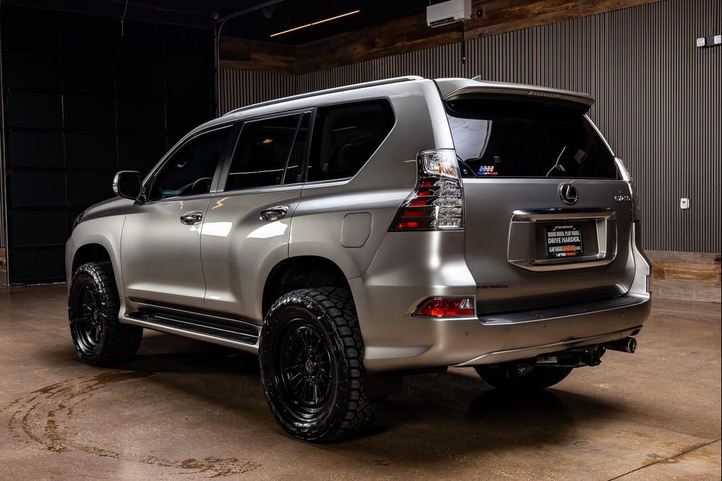 2023 Lexus GX 460 PREMIUM photo 7