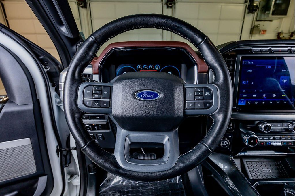 صورة مصغرة 18 لـ 2023 FORD F-150 LARIAT