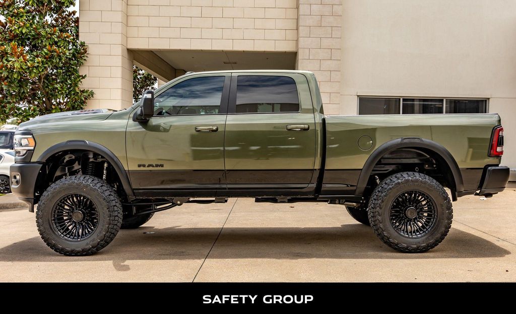 صورة 5 لـ 2024 RAM 2500 POWER WAGON